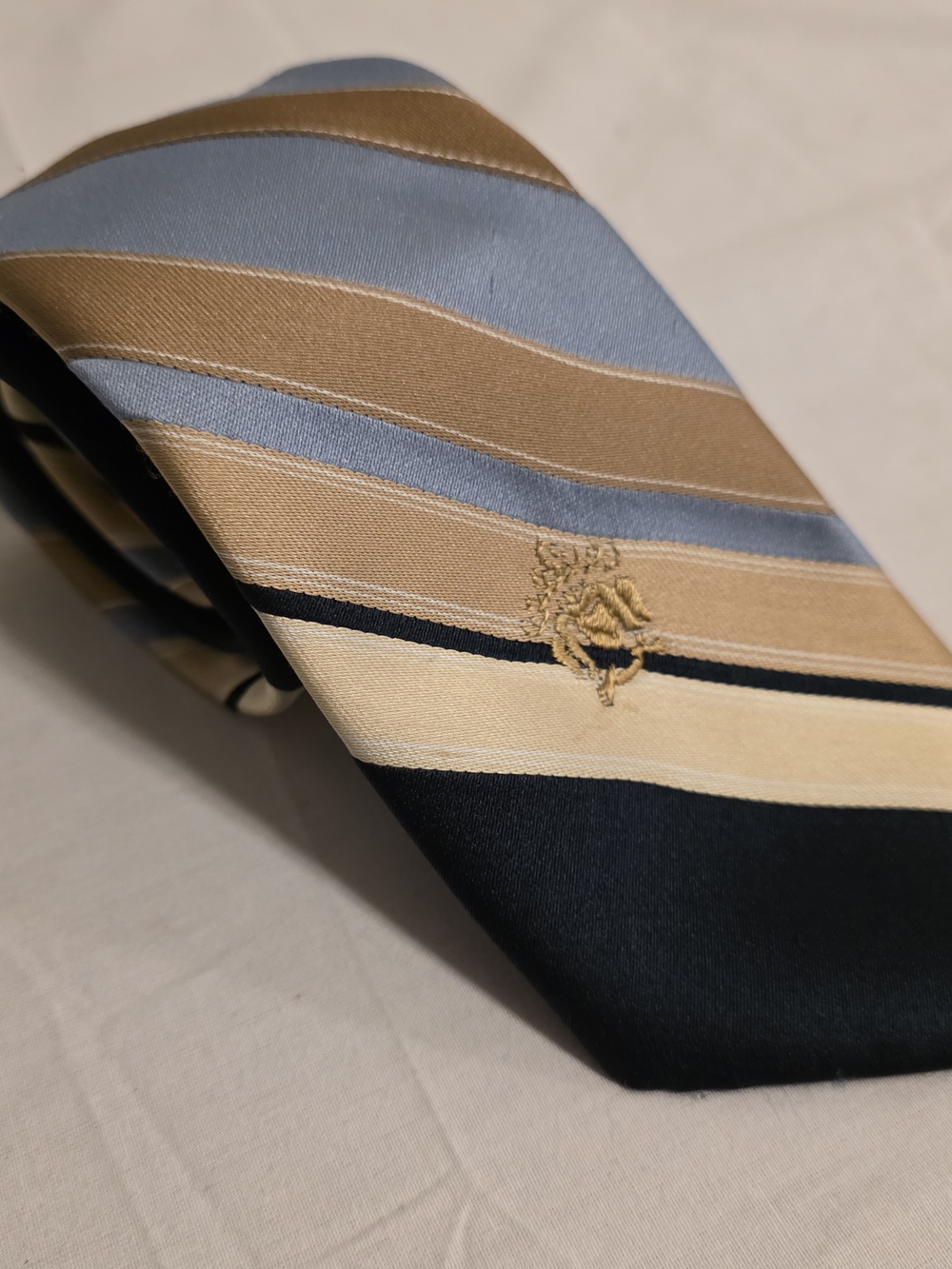Vintage Oleg Cassini Neck Tie Navy Gold Stripe Embroidered Crest 54"